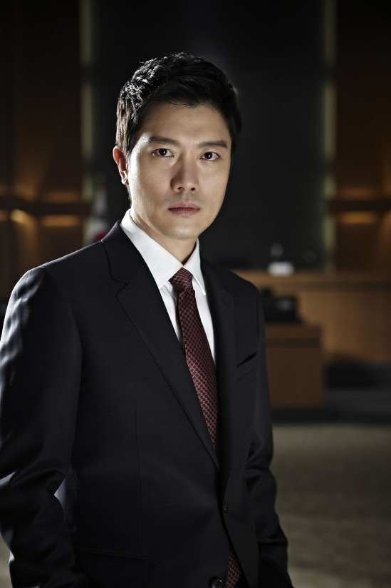 신세계 감독이 준비하고 있는 작품 | 인스티즈