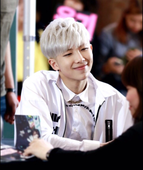 방탄소년단의 랩몬스터와 BTS의 RM 외모 비교 | 인스티즈