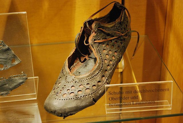 2000년전 로마의 신발.jpg | 인스티즈
