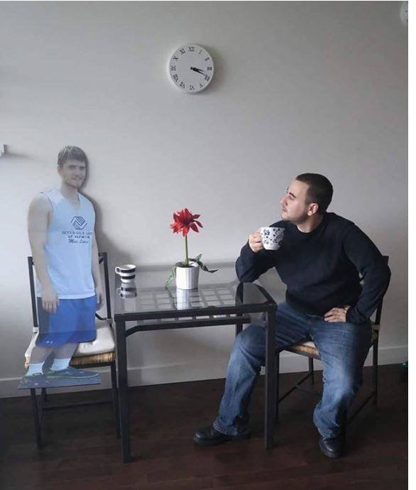 단체 여행에 못간 친구.jpg | 인스티즈