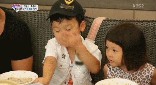 [슈퍼맨이돌아왔다] 모든 사람들에게 매너 좋은 유토 | 인스티즈