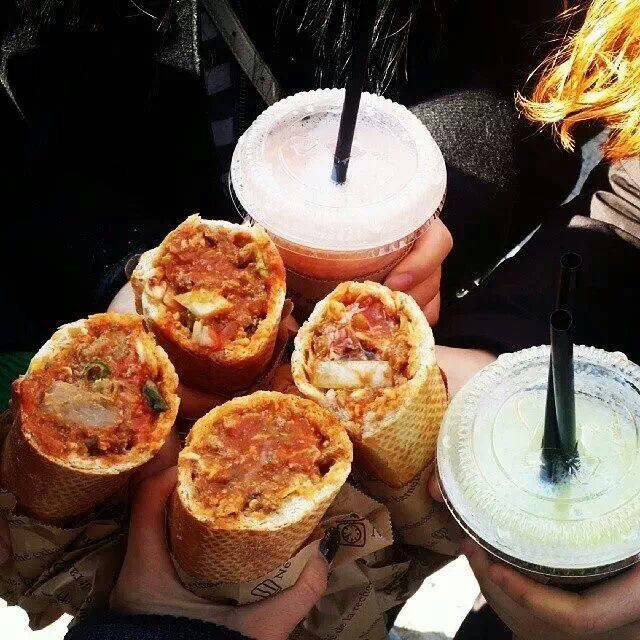 줄 서서 먹는다는 전주 한옥마을 바게트버거.jpg | 인스티즈