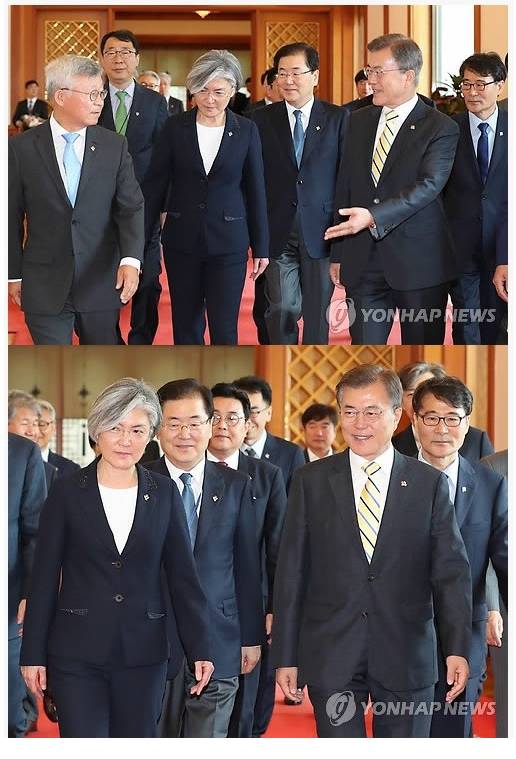 문재인 대통령과 강경화 장관 | 인스티즈