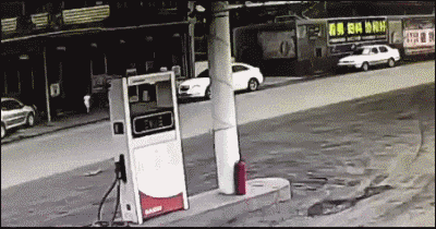 운송업 종사하시는 분들이 가장 아찔한 순간.gif | 인스티즈