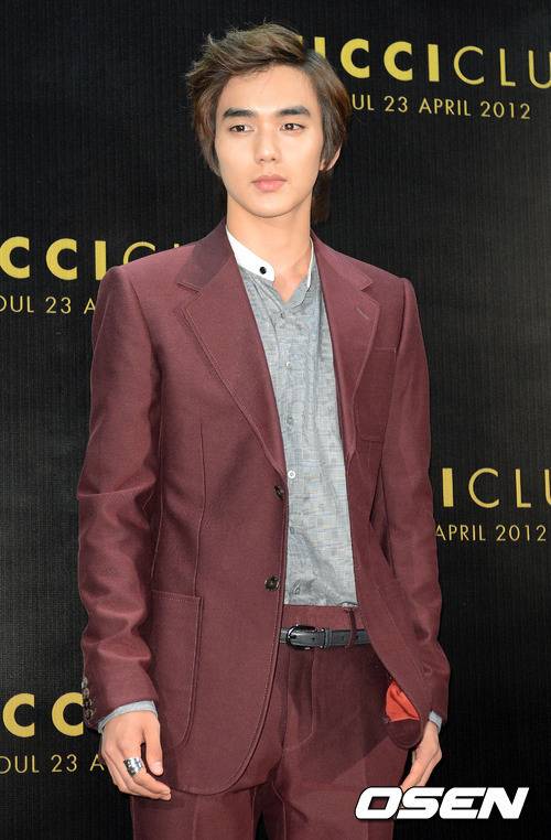 비슷한 나이로 비교해보는 유승호 vs 원빈 | 인스티즈