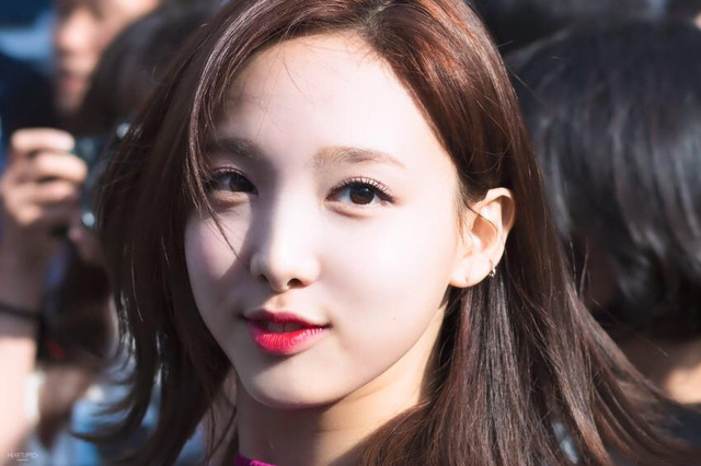 나연이라고 우기는 상큼한 토끼 | 인스티즈