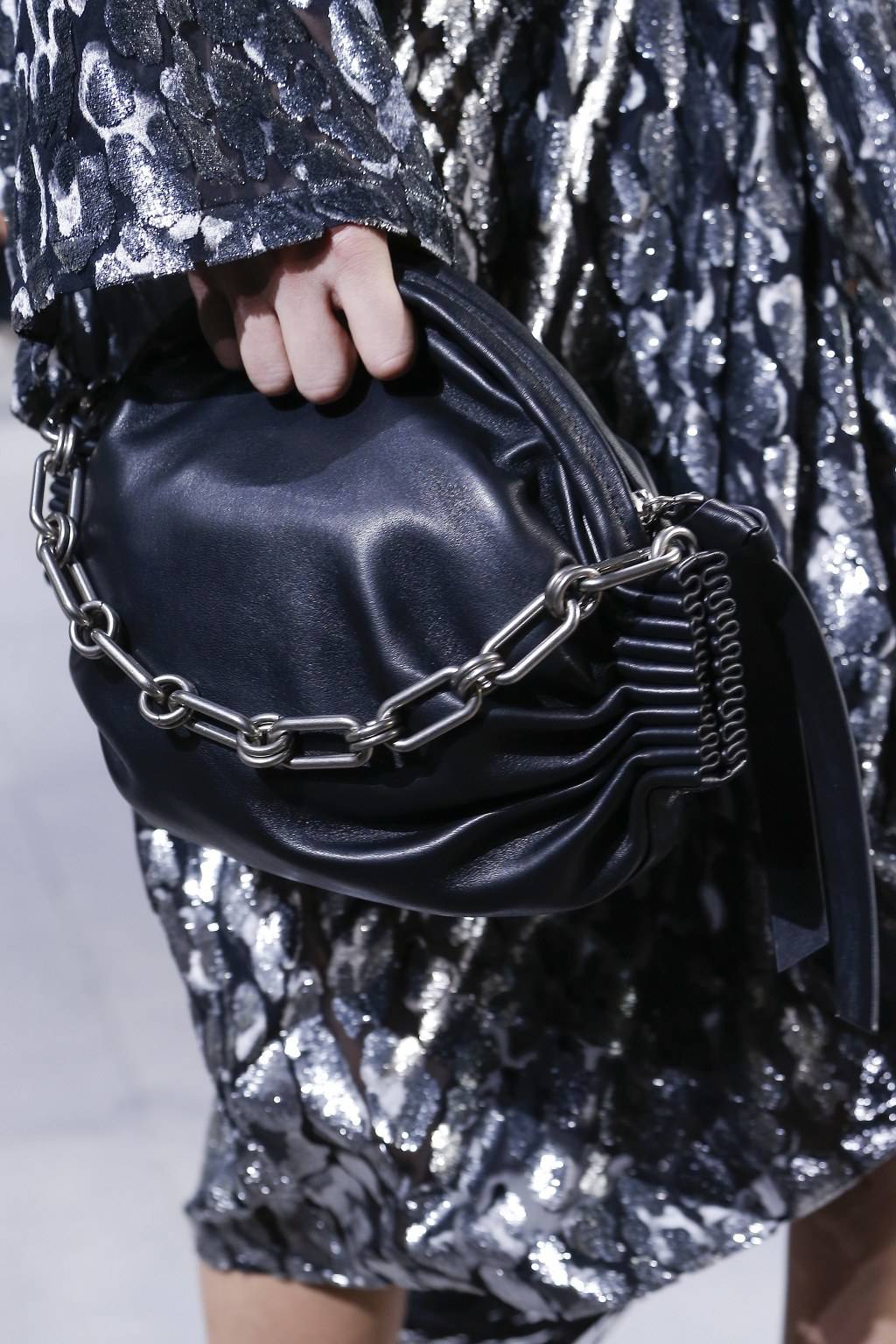 마이클 코어스 2017.18 가을/겨울 신상 슈즈 & 백 | 인스티즈