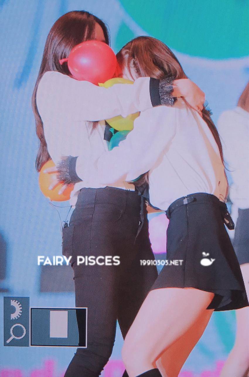 동생들에게 괴롭힘 당하는 초롱이.jpg | 인스티즈