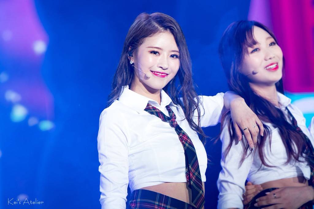 [러블리즈] 가족여행을 가려는데 느닷없이 비가 내리기 시작해서 미주 | 인스티즈