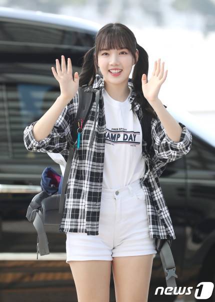 정글로 떠난 여자친구 예린 | 인스티즈