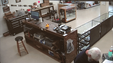 미국 총 가게를 털려다. 사살 (혐오주의) | 인스티즈