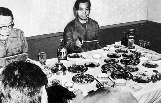 사람마다 평가가 갈리지만 갠적으론 한국 현대사의 역대급 뻘짓 | 인스티즈