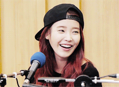 스냅백 쓴 아이유.gif | 인스티즈