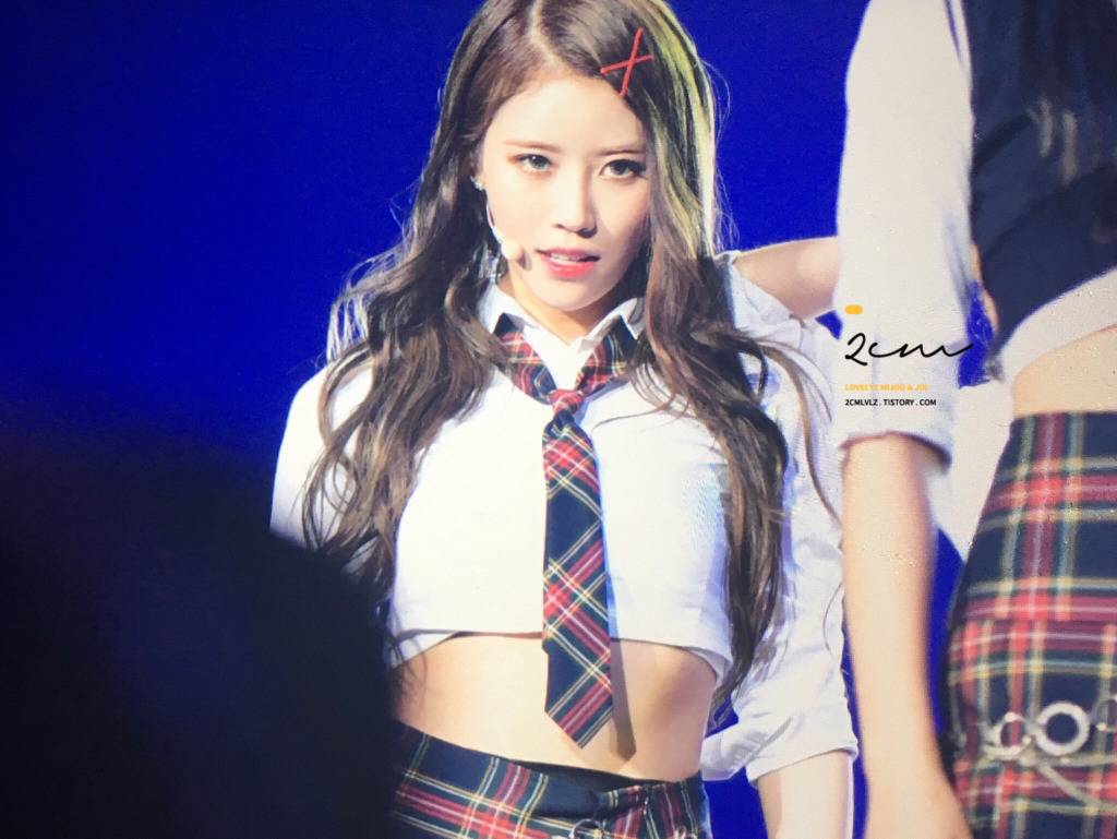 [러블리즈] 가족여행을 가려는데 느닷없이 비가 내리기 시작해서 미주 | 인스티즈