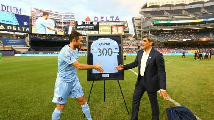 300골 기념식 하는 람파드 | 인스티즈