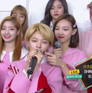 나연갤 제목 토끼 젤리로 유인하기 | 인스티즈