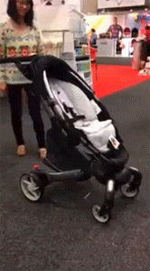 150만원짜리 유모차.gif | 인스티즈