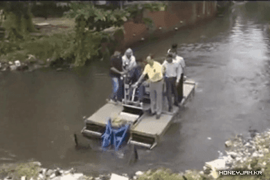 수상쓰레기 때문에 침몰 | 인스티즈