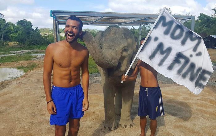전 세계를 여행하며 엄마에게 안부를 보낸 남자 | 인스티즈