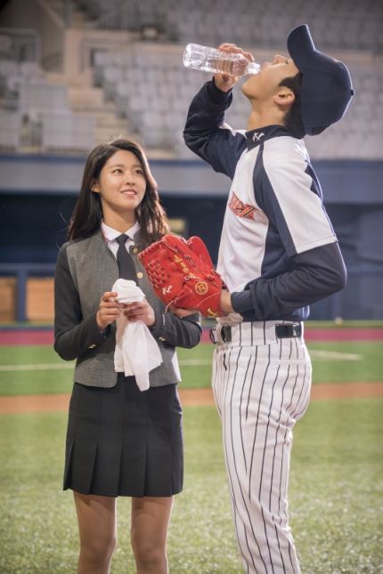 오늘자 교복설현..jpg | 인스티즈