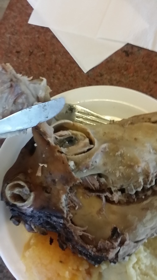 아이슬란드에서 먹은 충격적인 양머리 요리.jpg (혐오주의) | 인스티즈