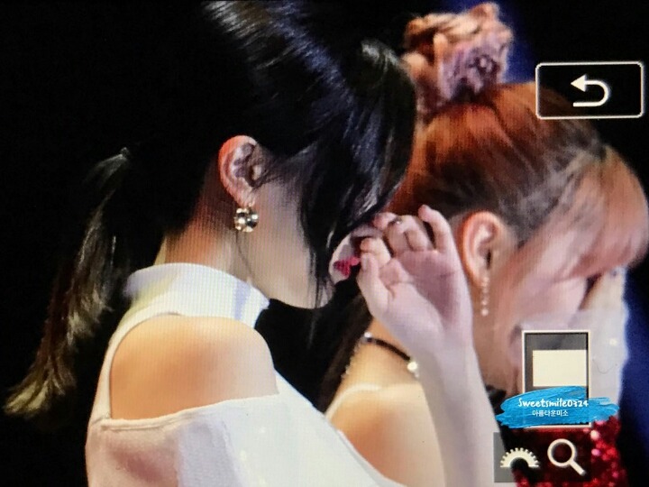 트와이스 눈물의 수상소감.jpgif | 인스티즈