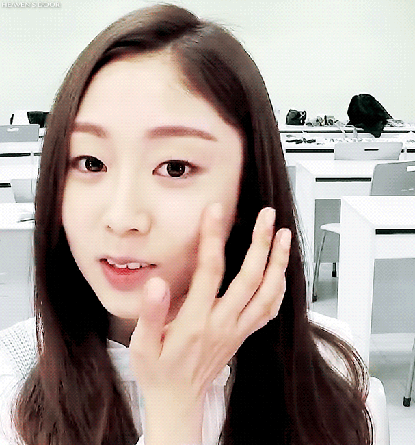 [러블리즈] 화장하는 지수.gif | 인스티즈