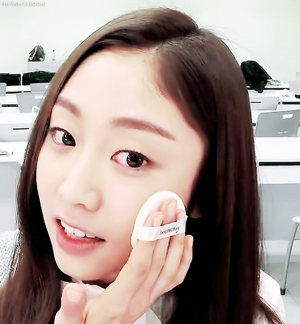 [러블리즈] 화장하는 지수.gif | 인스티즈