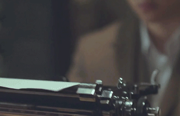 [시카고타자기] 벗을 죽게만든 신율이 죽음을 맞이하는 법.gif | 인스티즈