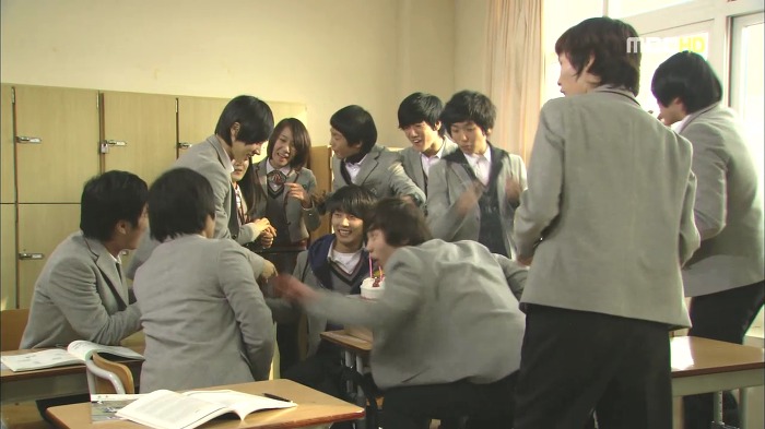 [지붕뚫고하이킥] 해줄 수 있는게 이거 밖에 없어서(준혁이 생일).jpg | 인스티즈