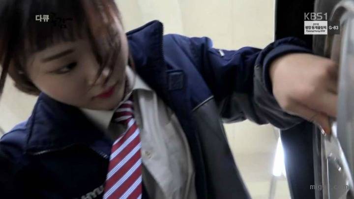 자동차 정비 기술 배우는 여학생들 | 인스티즈