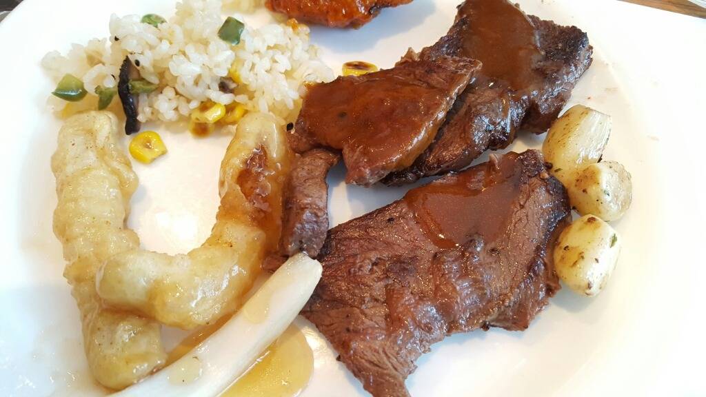 뷔페가서 혼자 먹은 음식 | 인스티즈