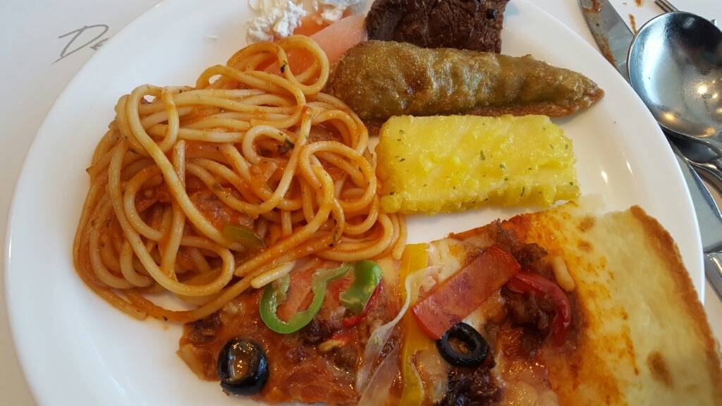 뷔페가서 혼자 먹은 음식 | 인스티즈