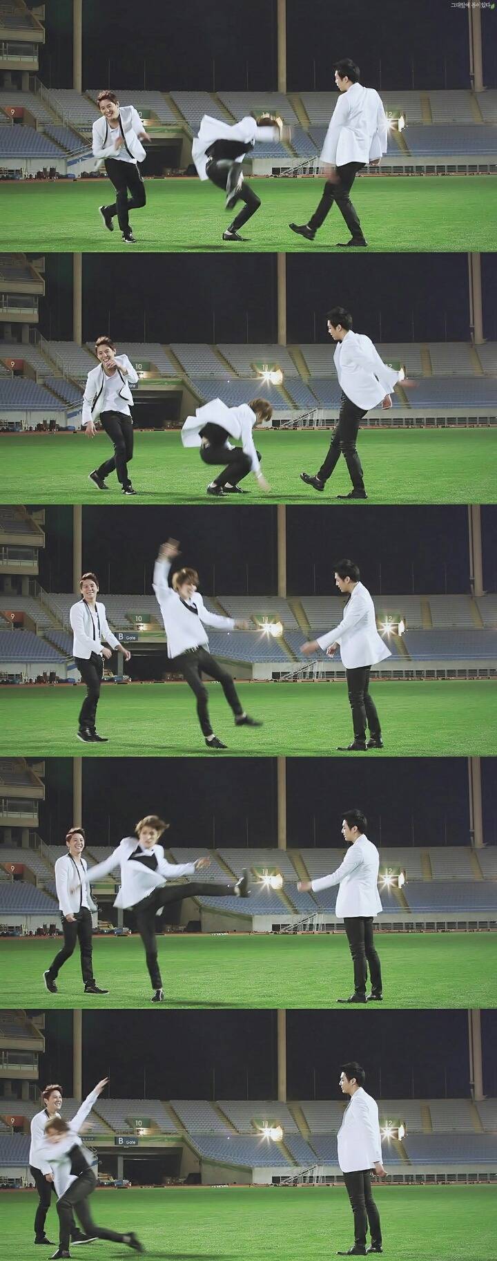 갑자기 카트라이더 자석아이템 쓴 김재중.jpgif | 인스티즈