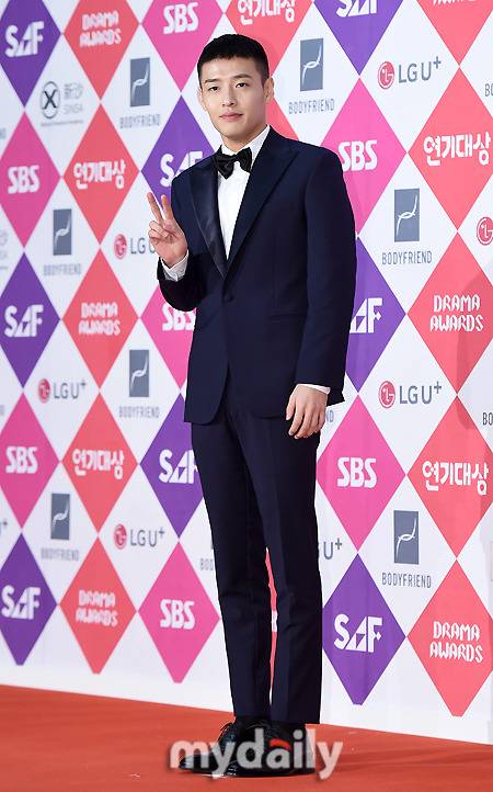 오늘자 강하늘 | 인스티즈