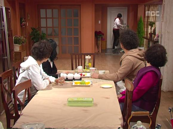 [거침없이하이킥] 온 가족의 윤호 속이기 대작전ㅋㅋㅋㅋㅋ.jpg (feat.싱가폴) | 인스티즈