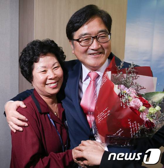 우원식 의원 페이스북 - 마침내 실현되었습니다.jpg | 인스티즈