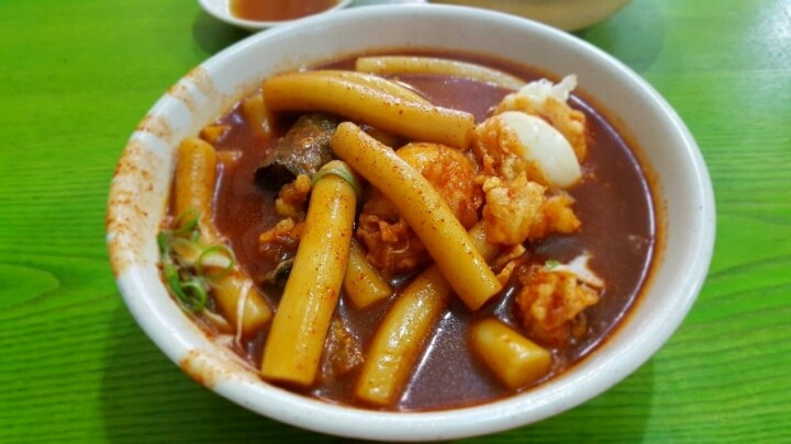 [고르기] 떡볶이 + 튀김 따로 먹는다 vs 찍어 먹는다 vs 푹 적셔 먹는다 | 인스티즈