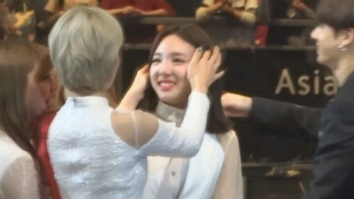 또 나연이 괴롭히는 정연 | 인스티즈