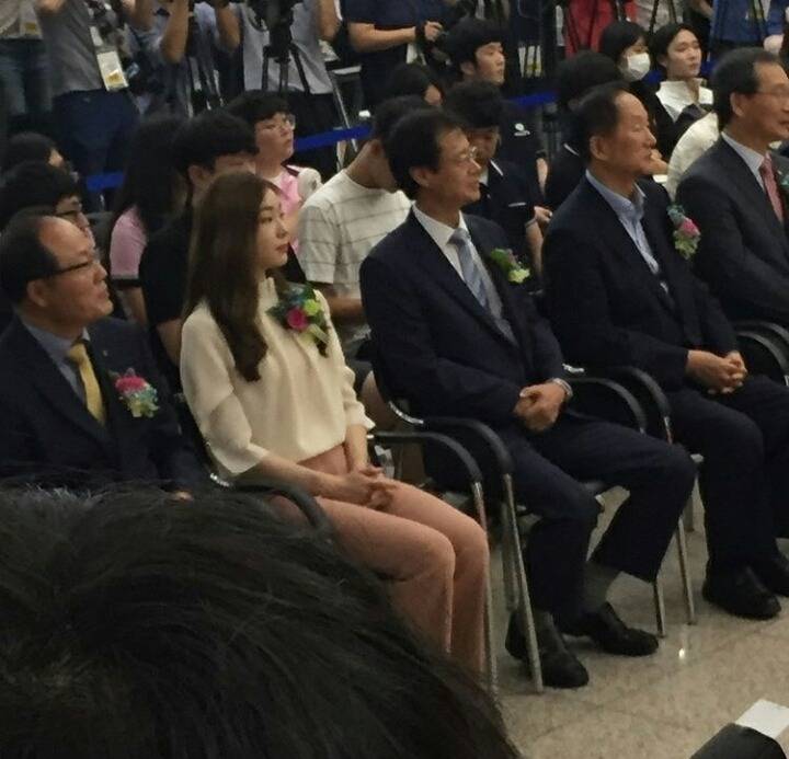 오늘자 김연아 | 인스티즈