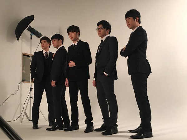 모델포스 제대로나는 SKT 정장 착용사진들 | 인스티즈