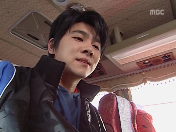 [거침없이하이킥] 보드가방이랑 사귀는 민용이 ㅋㅋㅋㅋㅋㅋ.jpg | 인스티즈