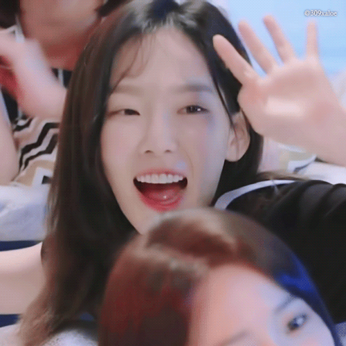 29세 여아이돌의 눕방 수준.GIF | 인스티즈