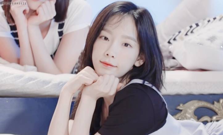 29세 여아이돌의 눕방 수준.GIF | 인스티즈