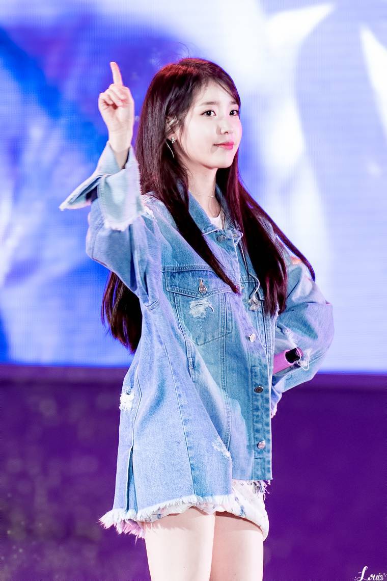 청청패션 아이유.jpg | 인스티즈