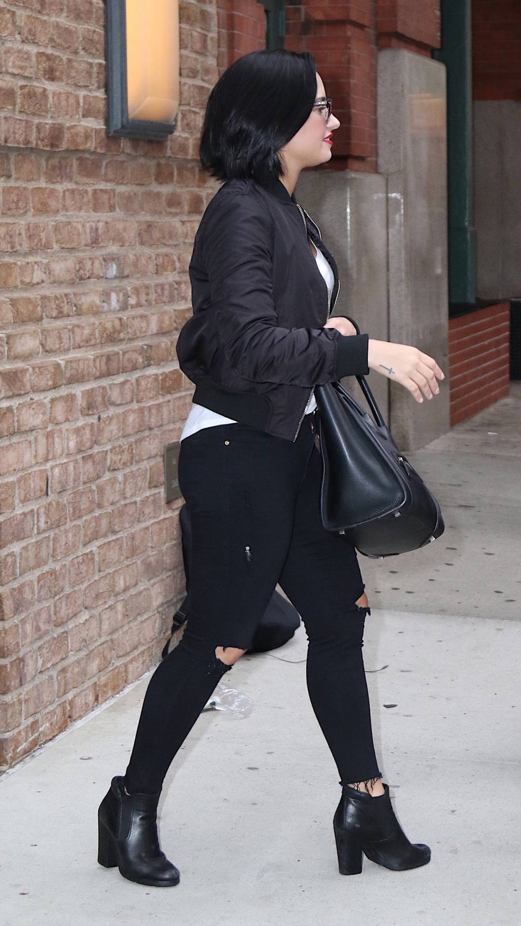 데미 로바토 | 인스티즈