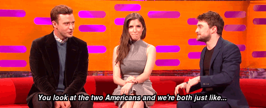 12살 때 트럼프 만난 썰 푸는 다니엘 래드클리프.gif | 인스티즈