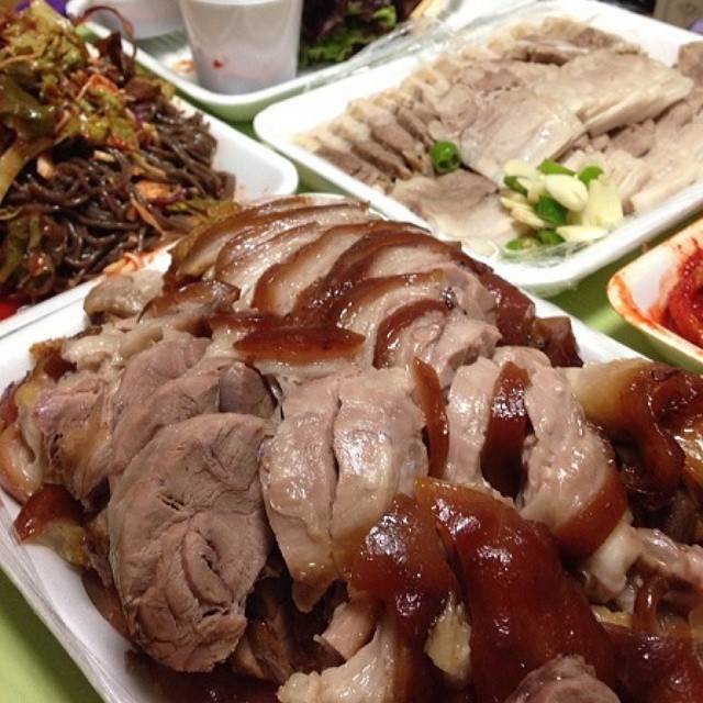 족발 먹을때 의외로 취향 많이 갈리는거.jpg | 인스티즈