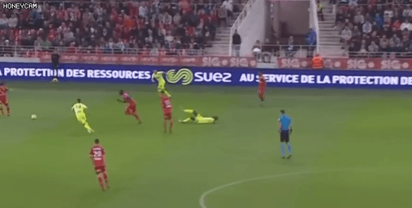 권창훈 부상장면.gif | 인스티즈