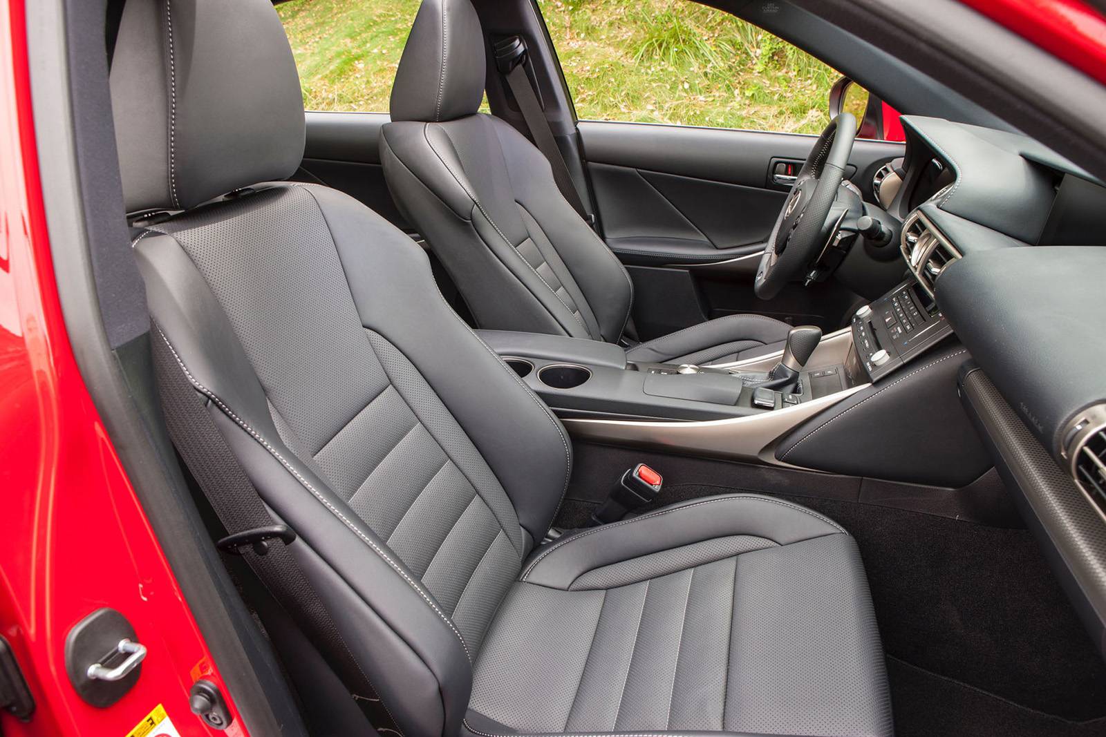 렉서스 IS 200t 한국 출시 | 인스티즈